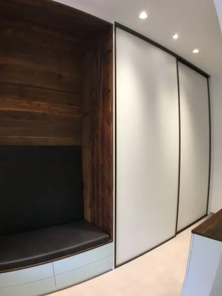 julia-miller-garderobe-alseiche-sattel-leder_1_result