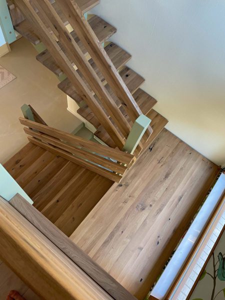 julia-miller-renovierung-einfamilienhaus-mi-treppe_18-scaled