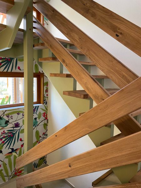 julia-miller-renovierung-einfamilienhaus-mi-treppe_3-scaled